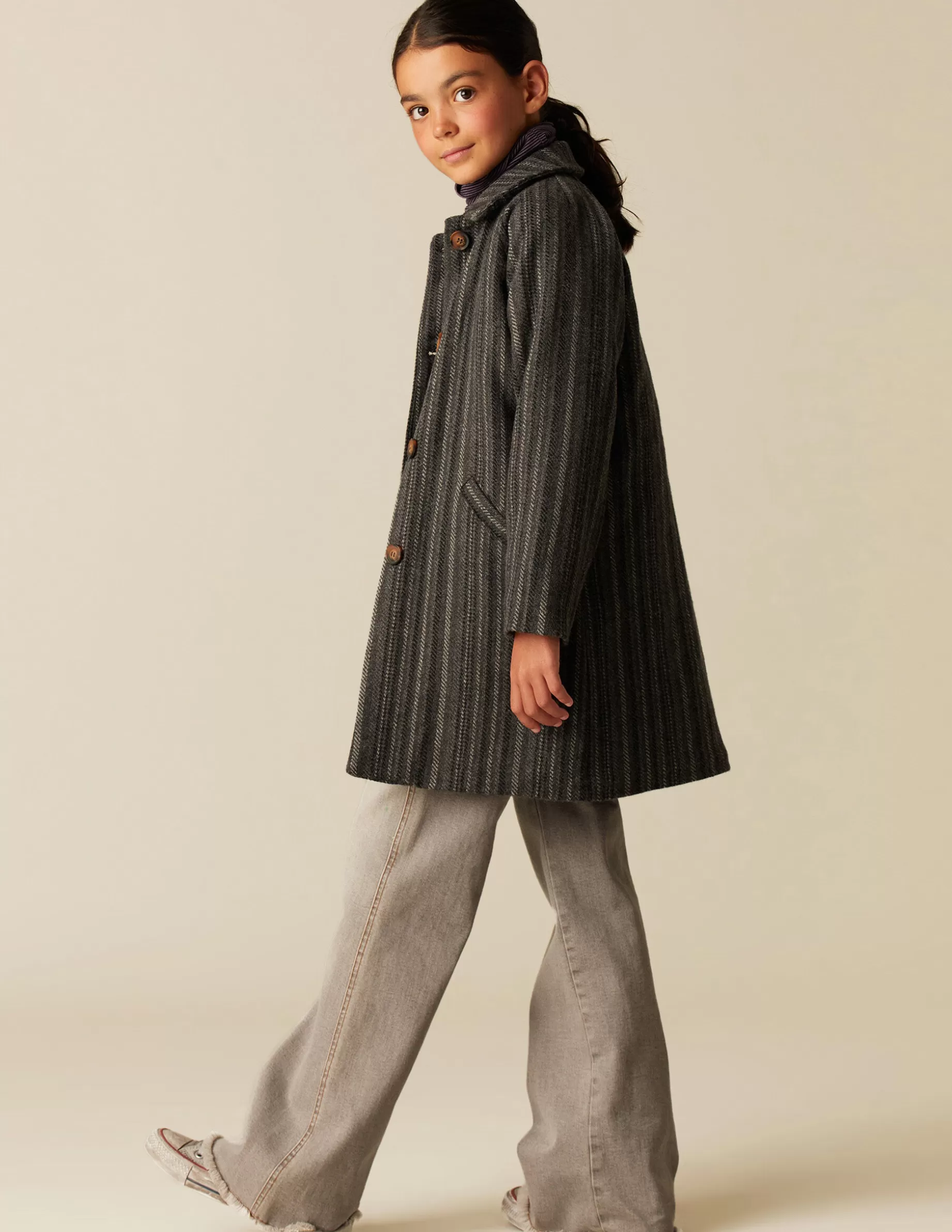 abrigo_raya_gris_2.webp Fashion NÍCOLI ABRIGO RAYA  GRIS Grises