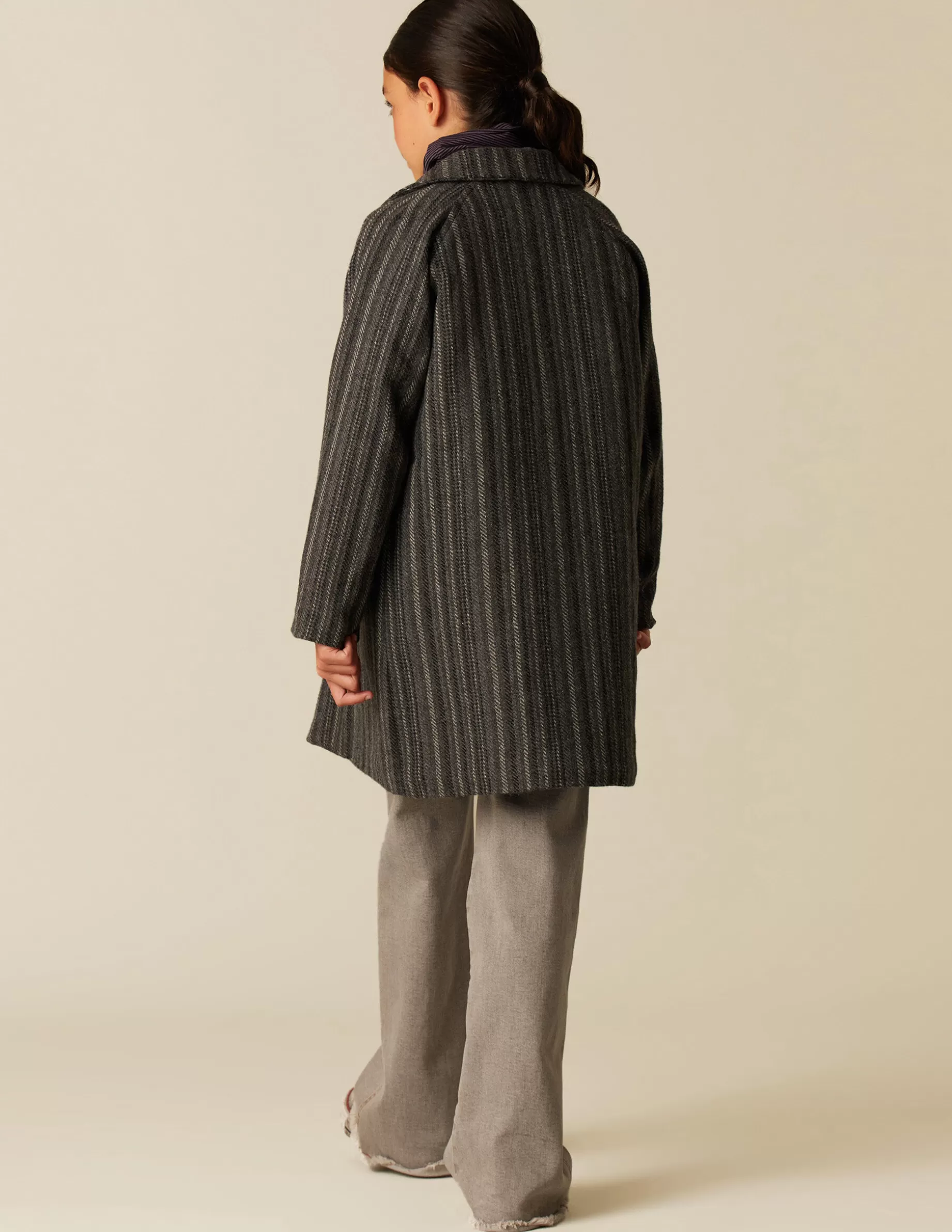 abrigo_raya_gris_3.webp Fashion NÍCOLI ABRIGO RAYA  GRIS Grises