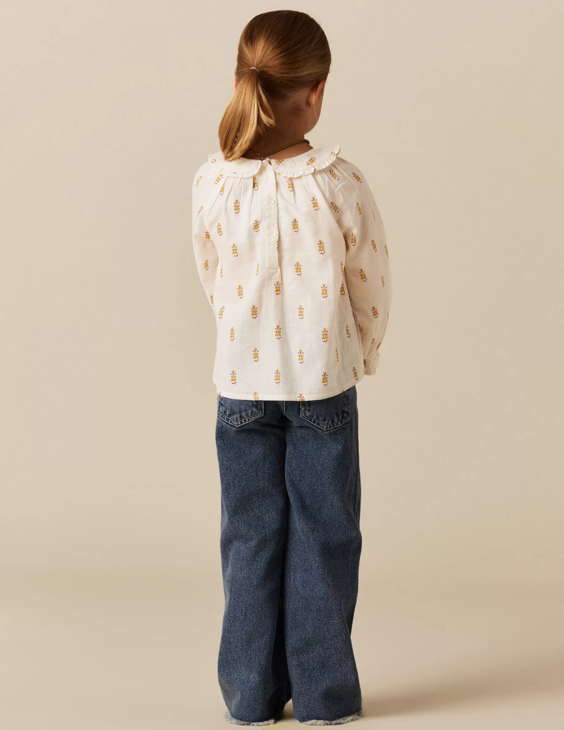 camisa_flor_pequea_granate_3-1.webp Fashion NÍCOLI CAMISA FLOR PEQUEÑA Granate