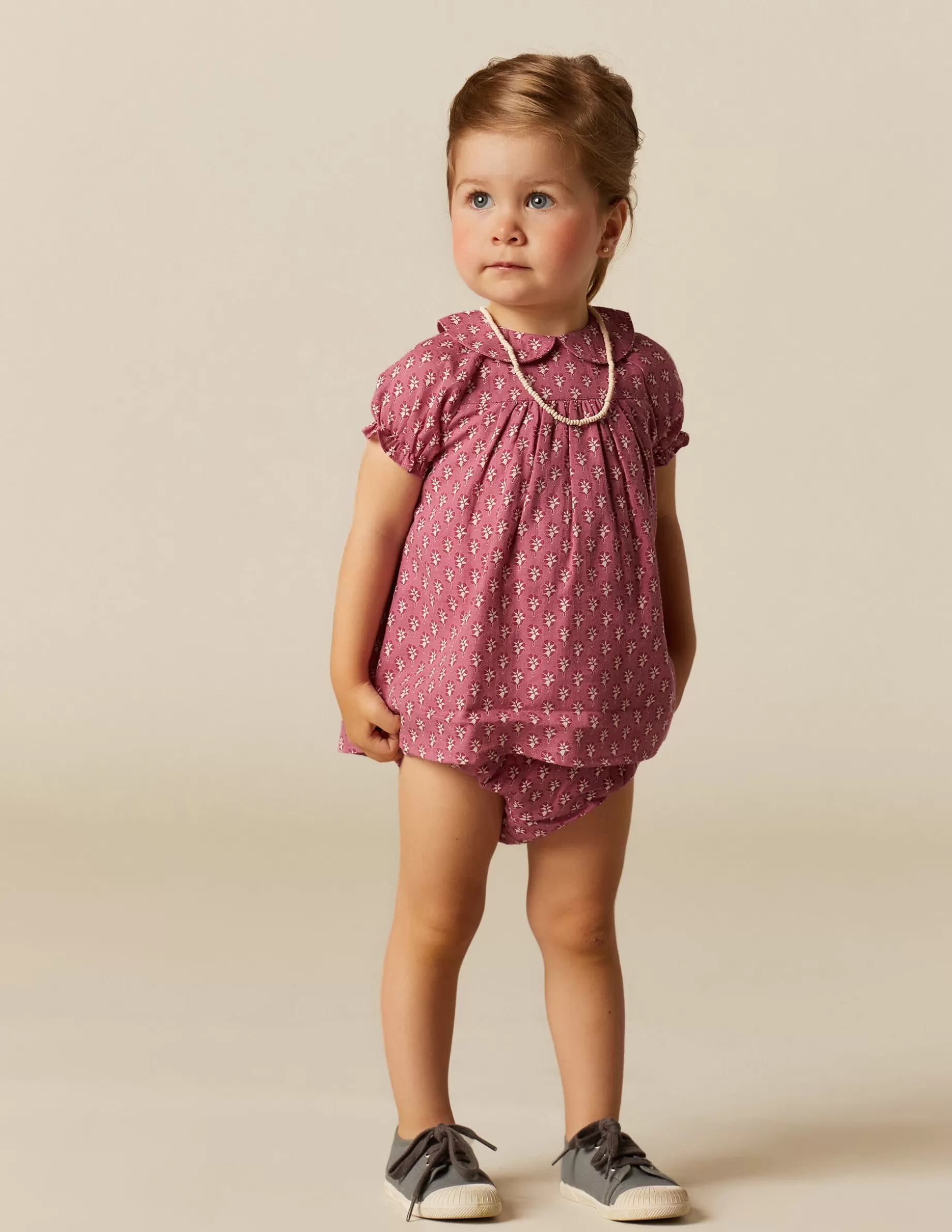 vestido_flor_ramito_fresa_2-1.webp Outlet NÍCOLI VESTIDO FLOR RAMITO Fresa